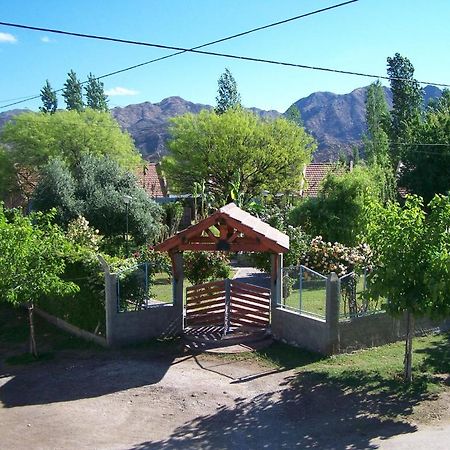 Cabañas y Hotel Ebemys San Agustín de Valle Fértil Exterior foto